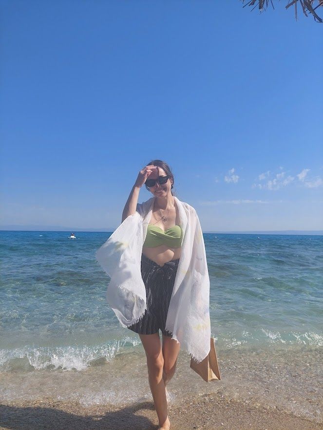 Evgenija Jovanova, sea, waves