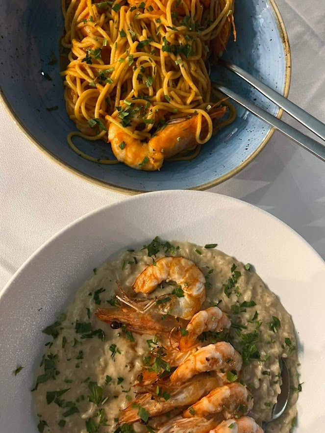 spaghetti and rice with prawns